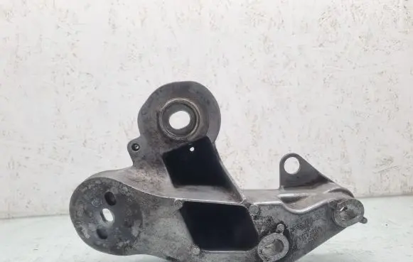 Audi A6 S6 C6 4F Engine mounting bracket 4F0199351S