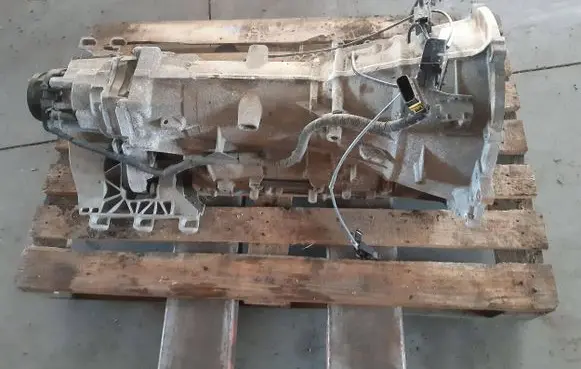 Jaguar XE Automatic gearbox H7A37000AB 1090401723 2006817