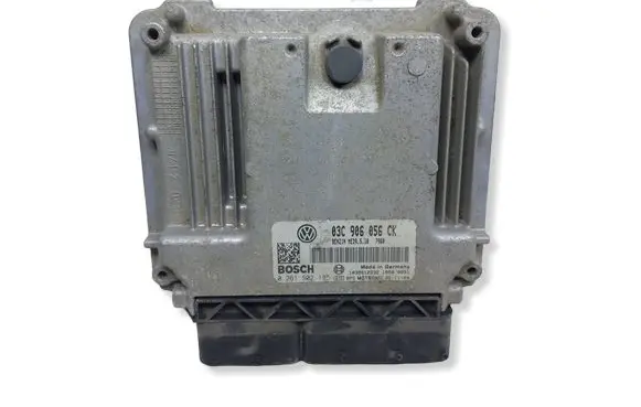 Volkswagen Golf V Engine control unit/module 03C906056CKKASACJ 03C906056CK 0261S02185