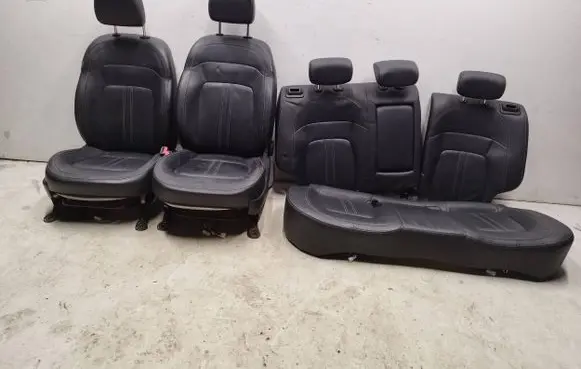 Seat set
