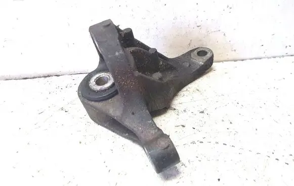 Ford Focus C-MAX Gearbox mounting bracket 3M516P093