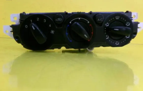 Ford C-MAX I Climate control unit 7M5T-19980-BA