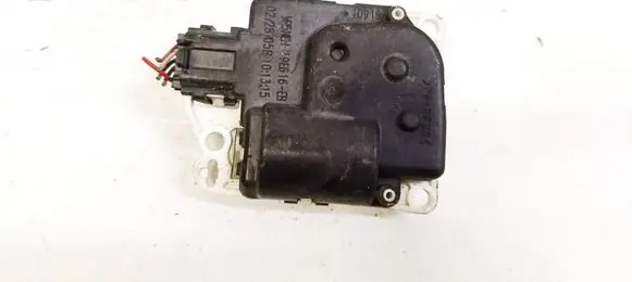 Nissan Pathfinder R51 Air flap motor/actuator VP5NEH19E616EB VP5NEH-19E616
