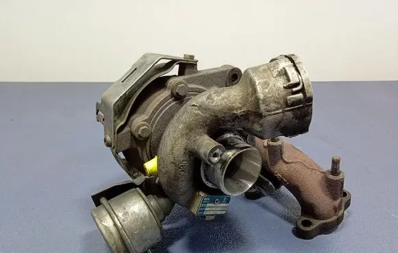 Audi A3 S3 A3 Sportback 8P Turbo system vacuum part 03G253014M