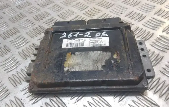 Renault Megane II Engine control unit/module 8200048226 8200029658