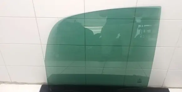 Skoda Roomster (5J) Rear door window glass