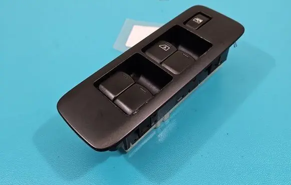 Nissan Qashqai Electric window control switch 25401-BB60B IMPRK1455329