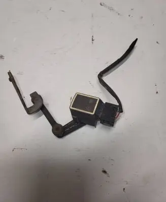 Mercedes-Benz GL X164 Air suspension front height level sensor A0105427717