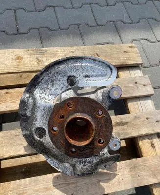 BMW X1 F48 F49 Front wheel hub spindle knuckle 6876646-03