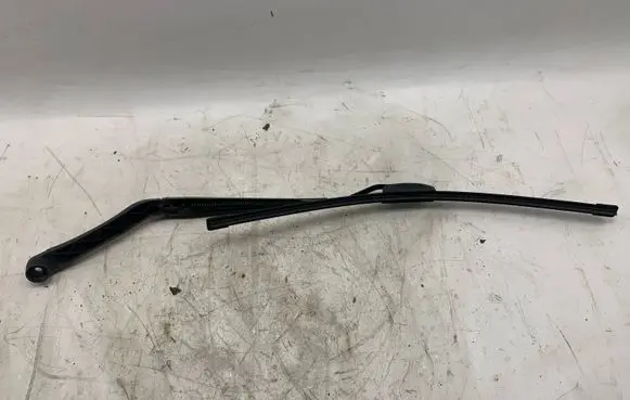 Opel Insignia A Front wiper blade arm 13227398
