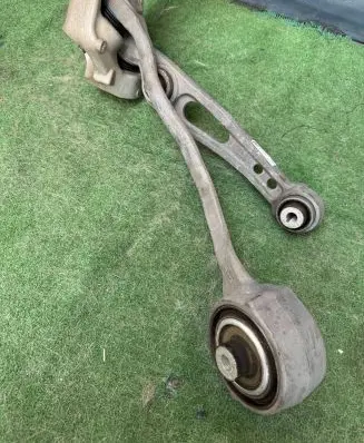 Land Rover Defender Front lower control arm/wishbone LPLA3C256AD