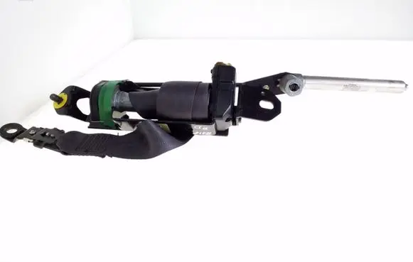 Volvo V70 Front seatbelt 8665872