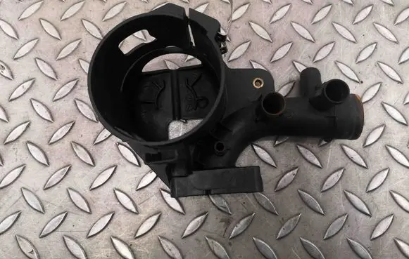 Mercedes-Benz C W204 Fuel filter bracket/mount holder 1726329103
