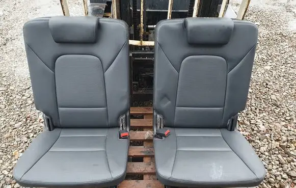 Hyundai Santa Fe Third row seats 