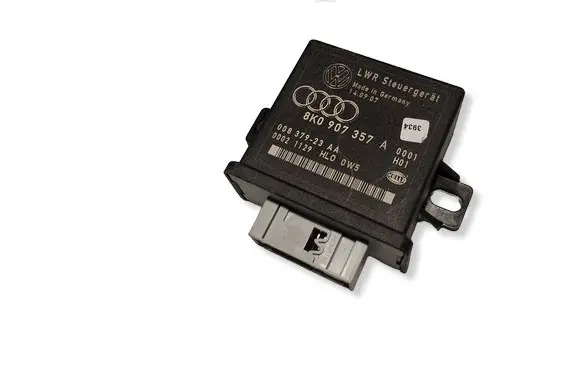 Audi A4 S4 B8 8K Light module LCM 8K0907357A