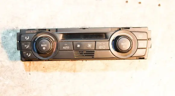 BMW 5 E60 E61 Climate control unit BMW6411695853601 6411695853601 695853601