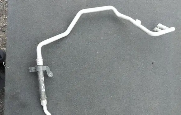 Peugeot 308 Air conditioning (A/C) pipe/hose 