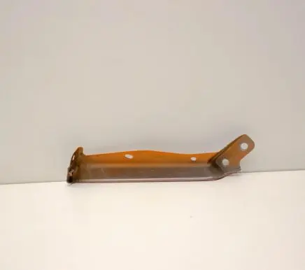 Nissan X-Trail T32 Fender mounting bracket