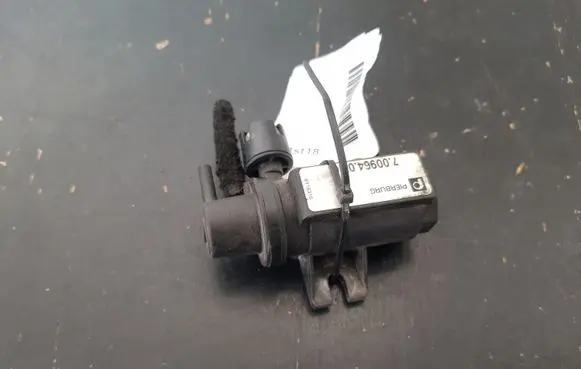 Citroen C3 Turbo solenoid valve 700964030