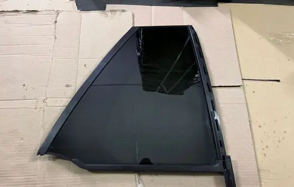 Mercedes-Benz E W213 Sliding door window/glass 2137302206