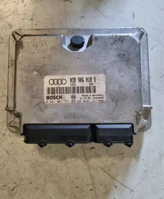 Audi A4 S4 B5 8D Engine control unit/module 038906018S 28SA3665 0281001721