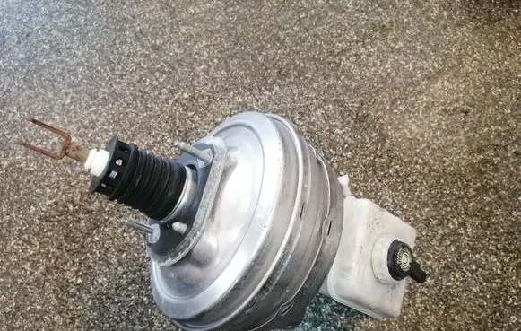 BMW 5 E60 E61 Brake booster LAC115T