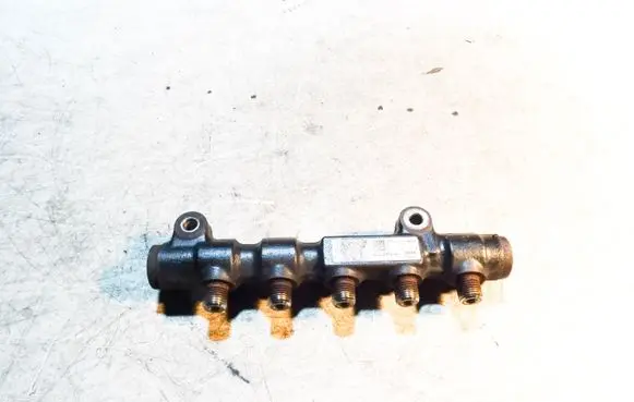 Fuel main line pipe