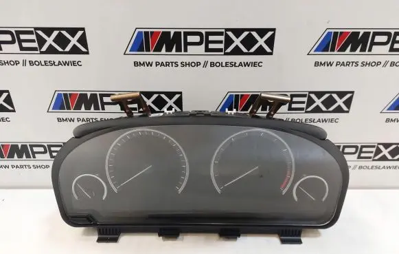 BMW 5 F10 F11 Speedometer (instrument cluster) 9214731