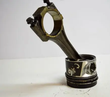 Piston
