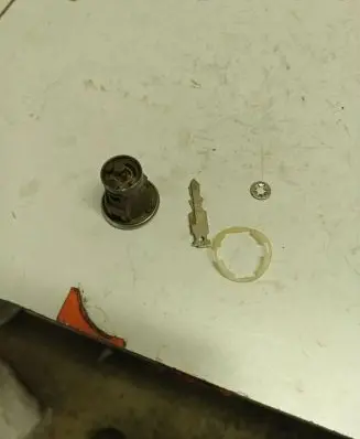 Peugeot 206 Front door lock (next to the handle) 9170p0