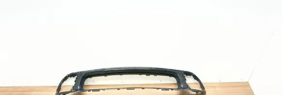 Front bumper lip