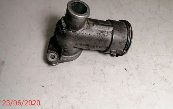 Mercedes-Benz E W211 Engine coolant pipe/hose A6422000056