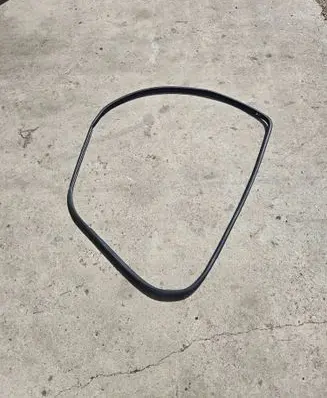 Toyota Prius (XW50) Front door rubber seal