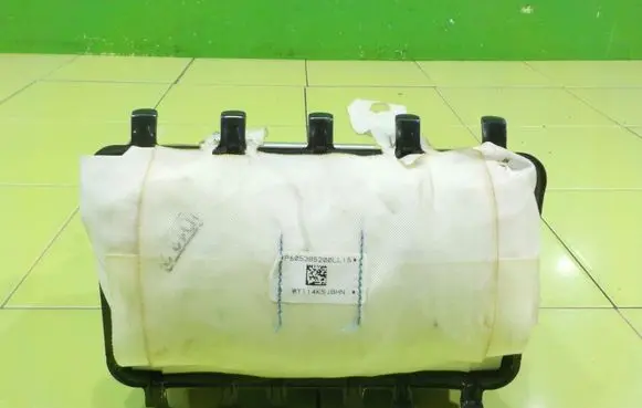 Jeep Compass Passenger airbag P05108546AC