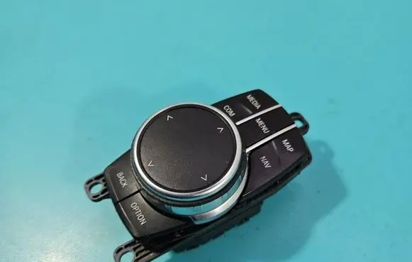 BMW 5 G30 G31 G38 Head unit multimedia control 6844224 IMPRK1550555