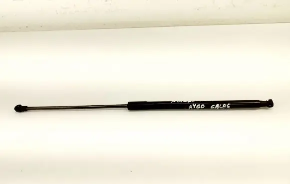 Toyota Aygo AB40 Tailgate/trunk strut/damper 689500H030