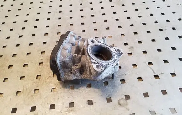 Renault Megane III EGR valve H8201143495 147103371R VN1501000112