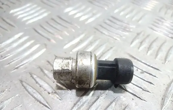 Opel Meriva A Air conditioning (A/C) pressure sensor 09131721