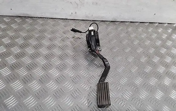 Peugeot 407 Accelerator throttle pedal 9650341780