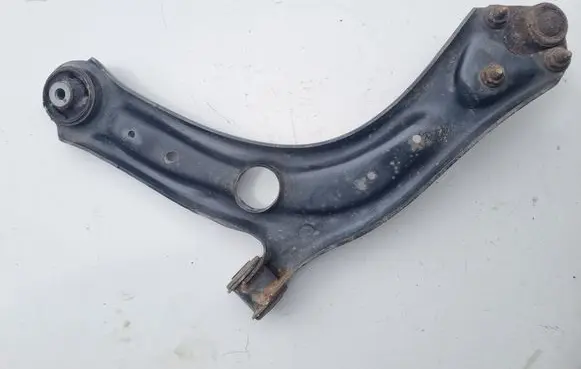 Volkswagen PASSAT B8 Front lower control arm/wishbone 3Q0407154B