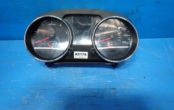 Nissan Qashqai Speedometer (instrument cluster)
