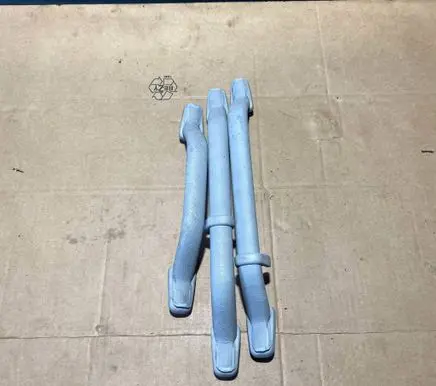 Mercedes-Benz E W124 A set of handles for the ceiling 