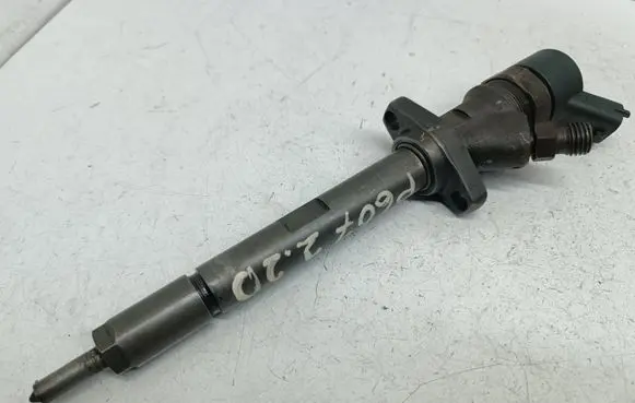 Fuel injector