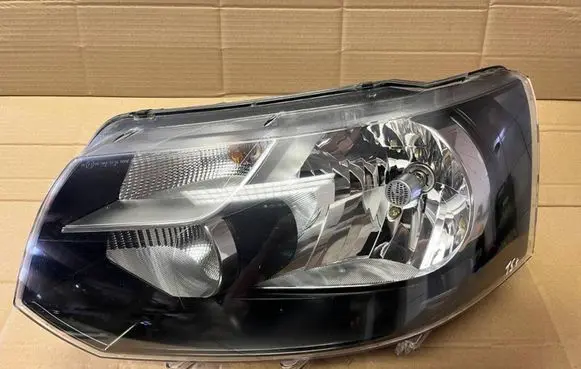 Volkswagen Transporter - Caravelle T5 Headlight/headlamp 7E1941015H 030125430100