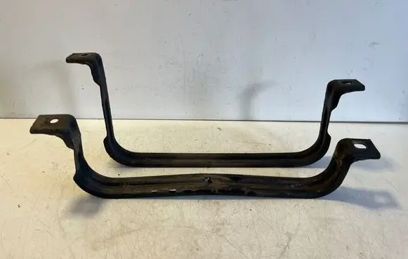 Mercedes-Benz Vito Viano W447 Fuel tank mounting bracket A4474750621