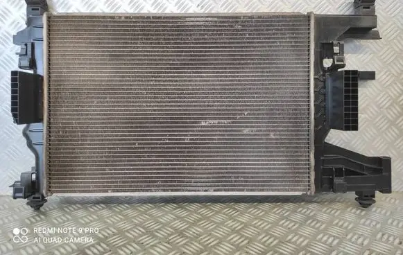Opel Astra J Coolant radiator 13281773