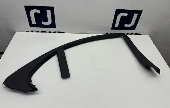 Other rear door trim element