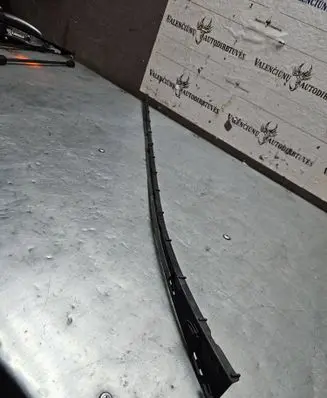 Ford Fiesta Windshield trim H1BBA03179A