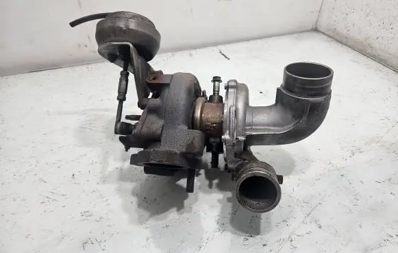 Toyota Avensis T250 Turbo 0A0466