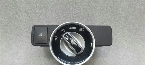 Mercedes-Benz E W212 Light switch A2129050551